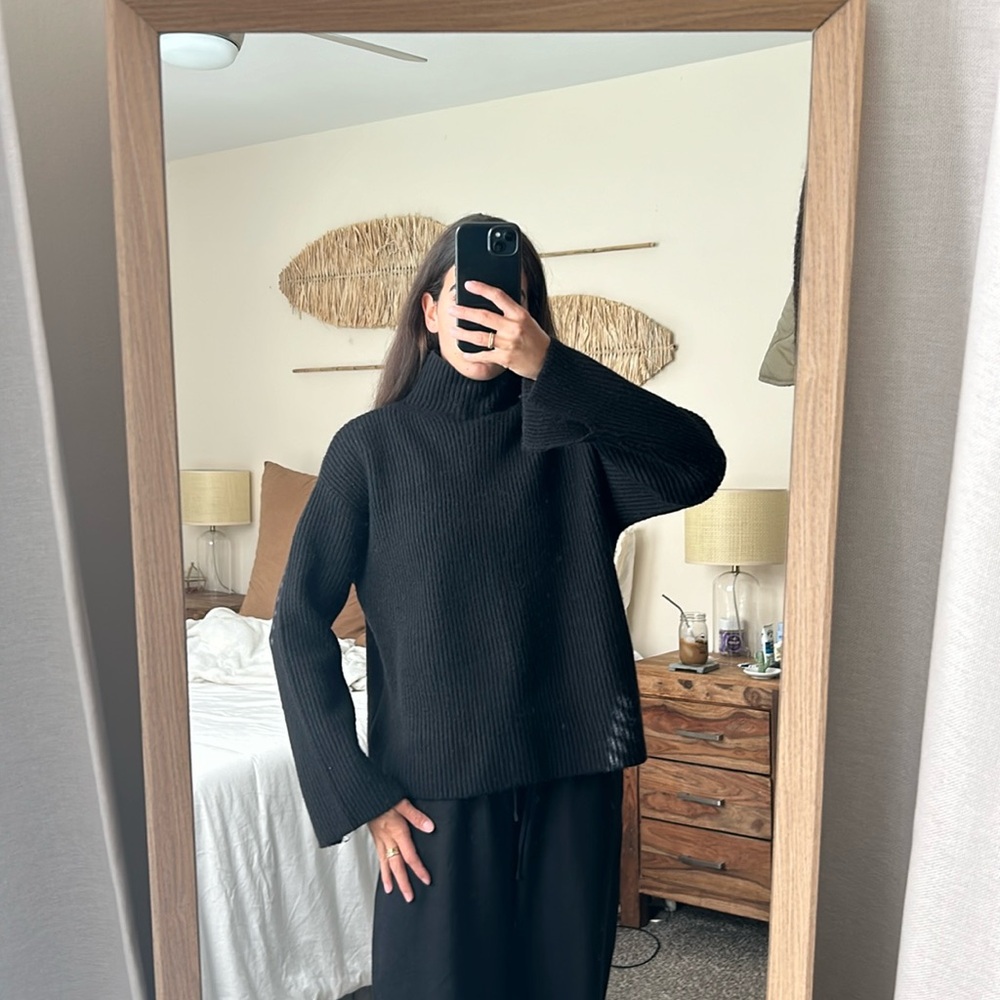 H&M sweater